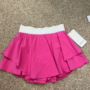 Lululemon size 4 court rival high rise skirt
